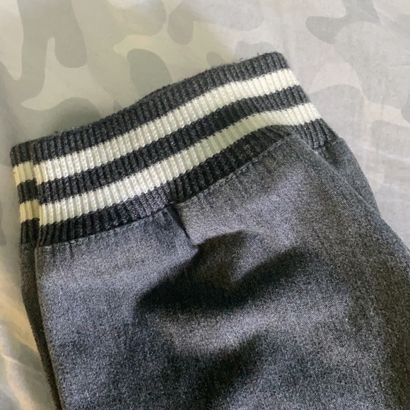 Grey Element pants. Size small. - Picture 3 of 6